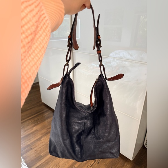 Cynthia Rowley Black Pebbled Leather Hobo Shoulder Bag with Brown Accents EUC - Picture 2 of 13